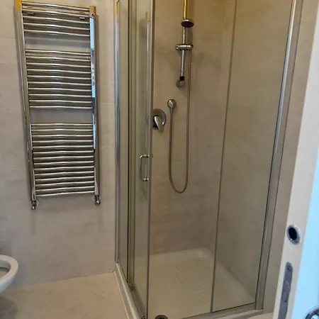 Affitta Camera Lejlighed *